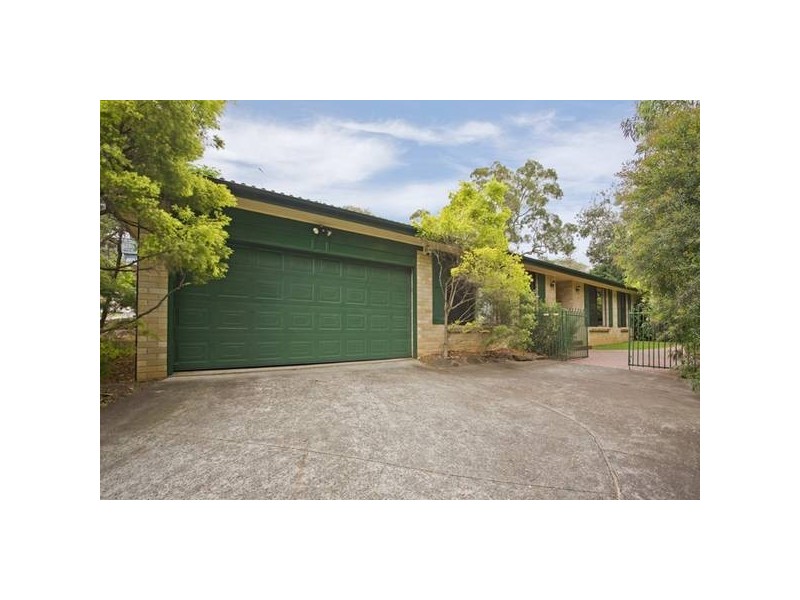 42 Oak Street, Lugarno NSW 2210