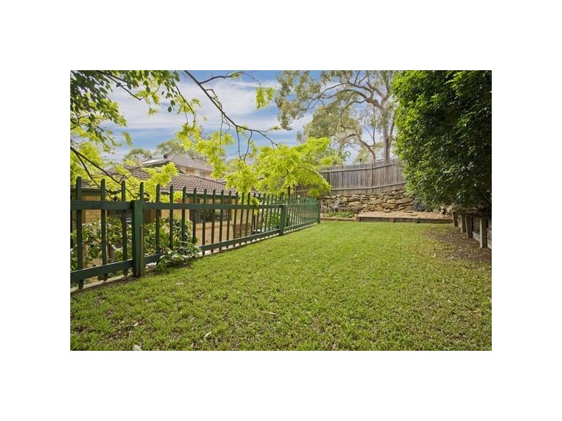 42 Oak Street, Lugarno NSW 2210