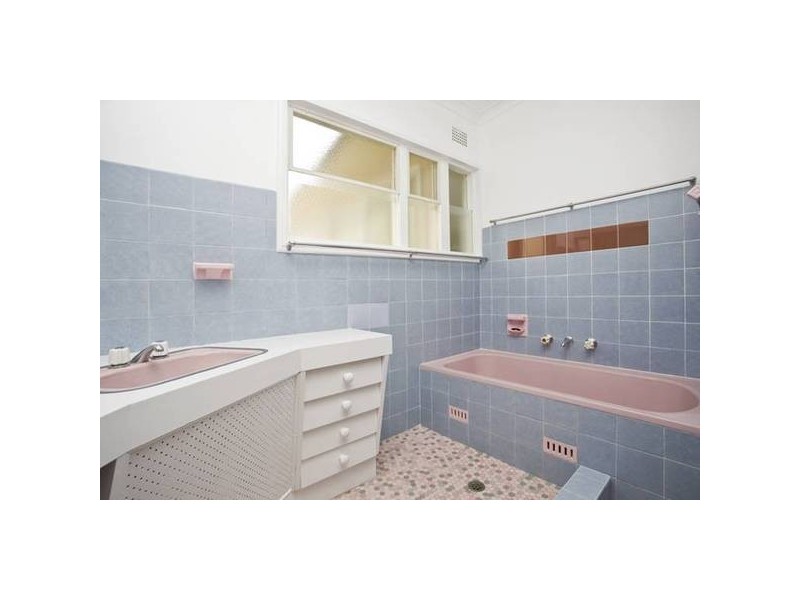 77 Ogilvy Street, Peakhurst NSW 2210