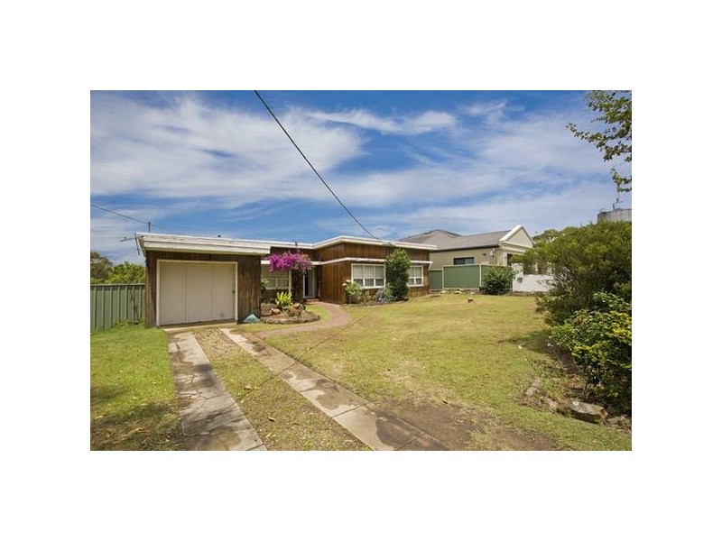 59 Lugarno Pde, Lugarno NSW 2210