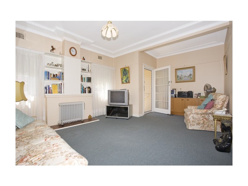 44 Shenstone Road, Riverwood NSW 2210