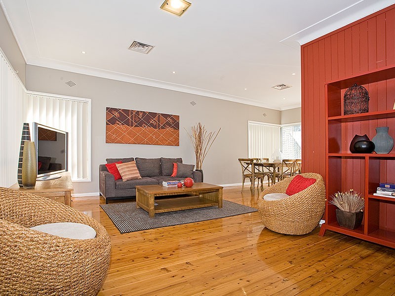 20 Illawong Street, Lugarno NSW 2210