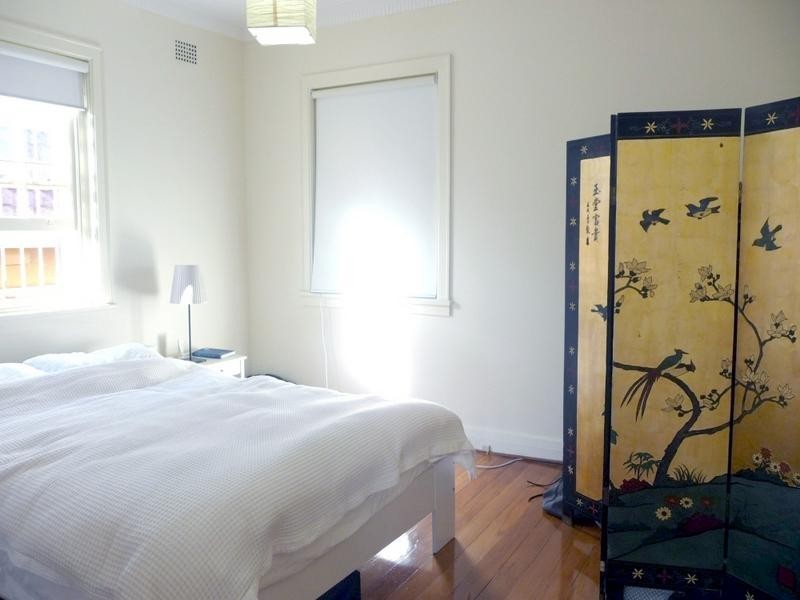 2/18 HASTINGS PARADE, North Bondi NSW 2026