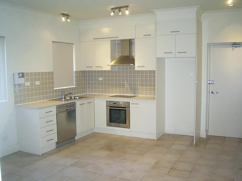 2/142 CURLEWIS STREET, Bondi Beach NSW 2026