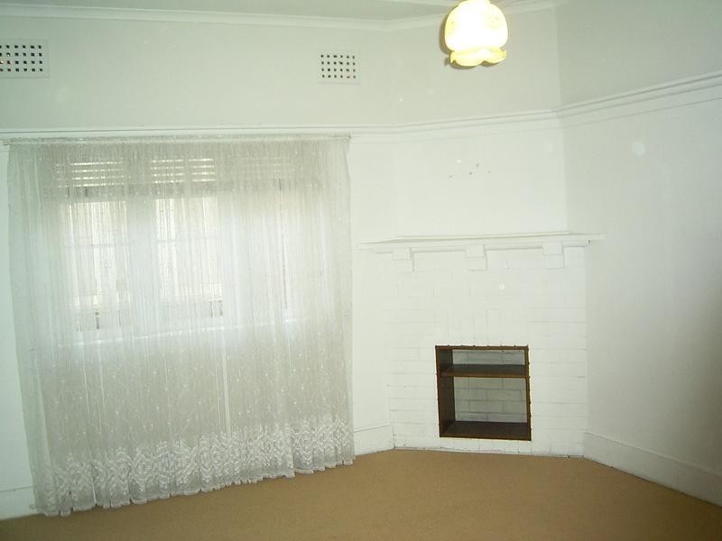 2/57 Glenayr Avenue, Bondi Beach NSW 2026