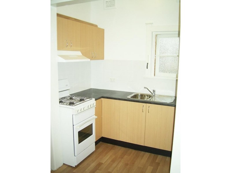 2/57 Glenayr Avenue, Bondi Beach NSW 2026