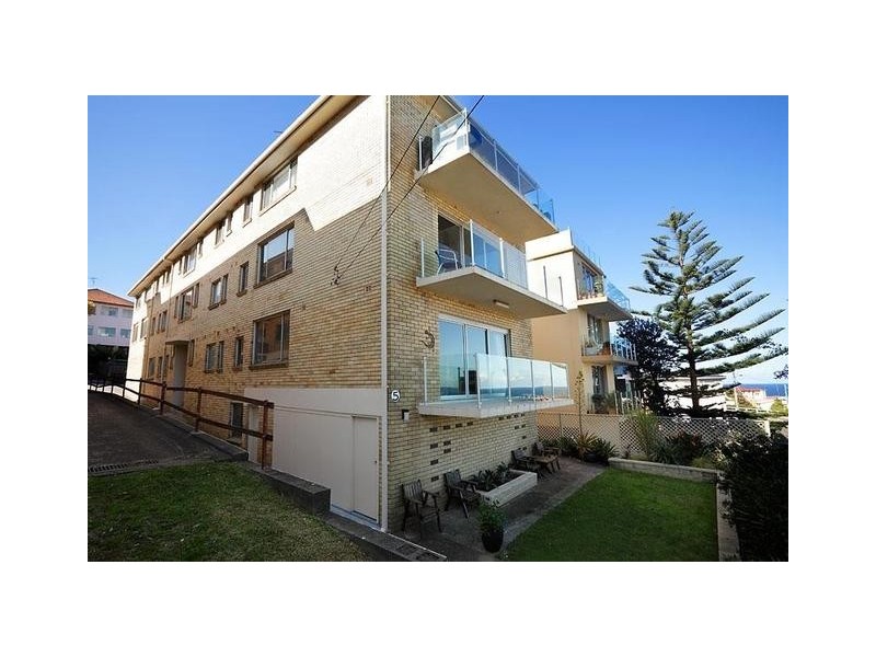 1/5 CARLISLE STREET, Tamarama NSW 2026