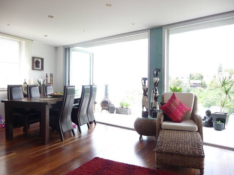 2/18 CARLISLE STREET, Tamarama NSW 2026