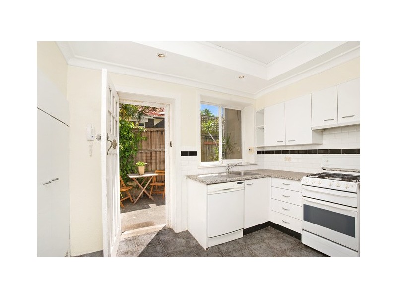 2/25 Beach Road, Bondi Beach NSW 2026