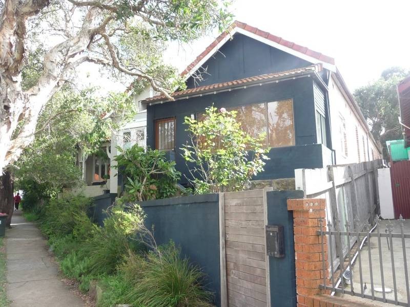 61 LAMROCK AVENUE, Bondi Beach NSW 2026
