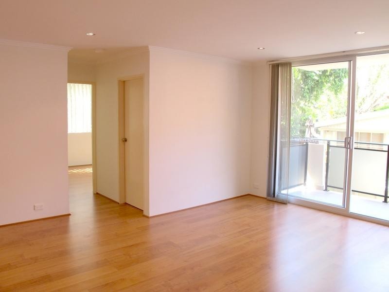 2/33 SIR THOMAS MITCHELL ROAD, Bondi Beach NSW 2026