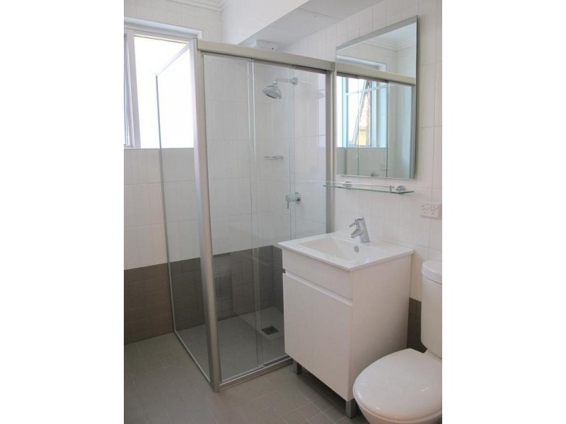 2/33 SIR THOMAS MITCHELL ROAD, Bondi Beach NSW 2026