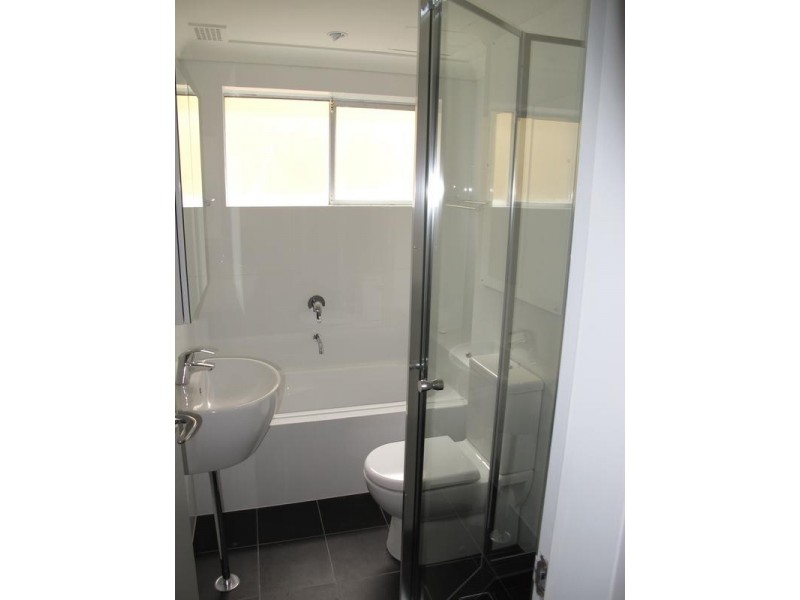 2/114 Murriverie Road, North Bondi NSW 2026