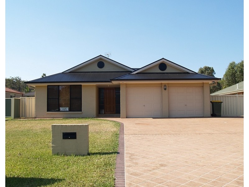9 Carson Crescent, Callala Bay NSW 2540
