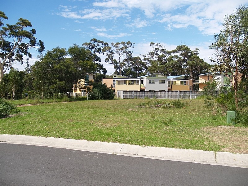 11 Superb Crescent, Callala Bay NSW 2540