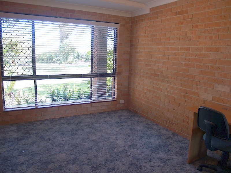 54 Catherine Street, Myola NSW 2540