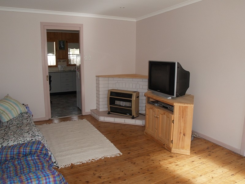 143 Queen Mary St, Callala Beach NSW 2540