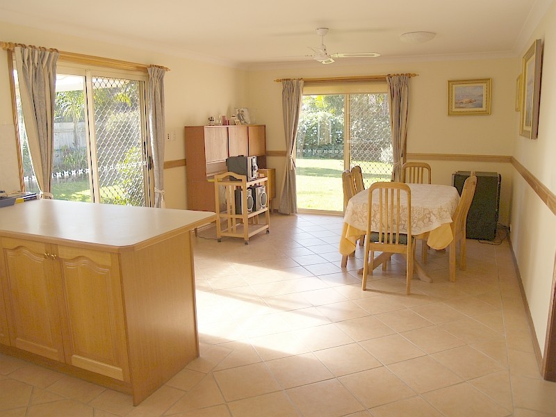 42 Hollingsworth Cres, Callala Bay NSW 2540