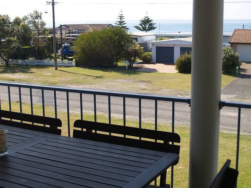 2 Sir Henry Crescent, Callala Beach NSW 2540