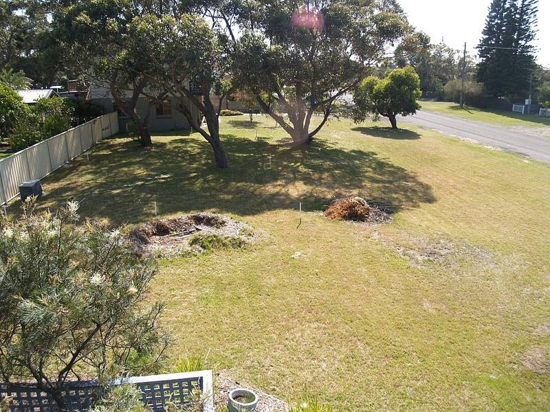 2 Sir Henry Crescent, Callala Beach NSW 2540