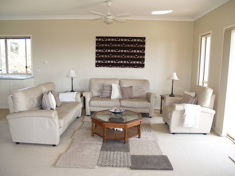 2 Sir Henry Crescent, Callala Beach NSW 2540