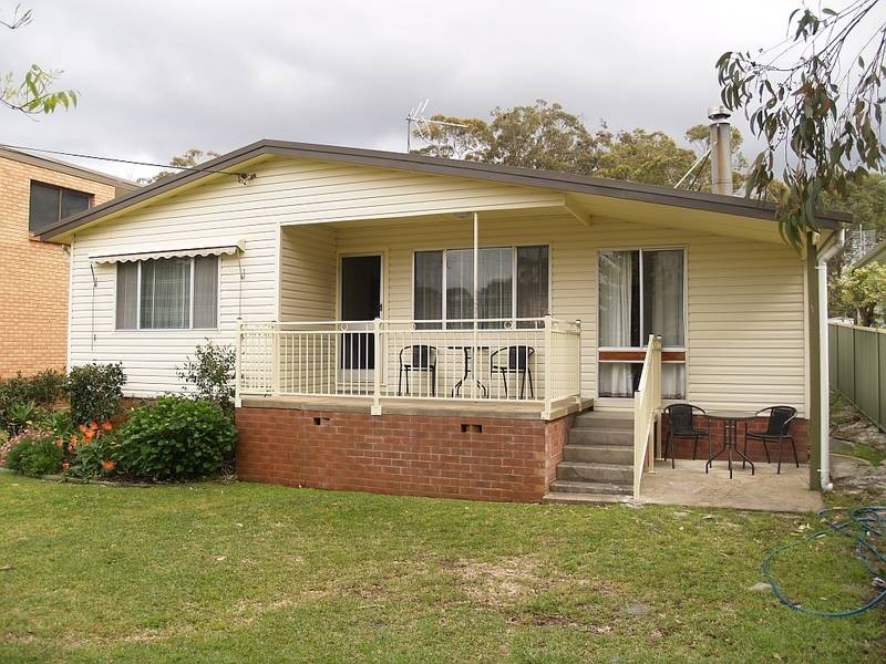 118 Queen Mary Street, Callala Beach NSW 2540