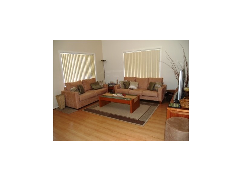 16 Hazelwood Rise, Callala Beach NSW 2540