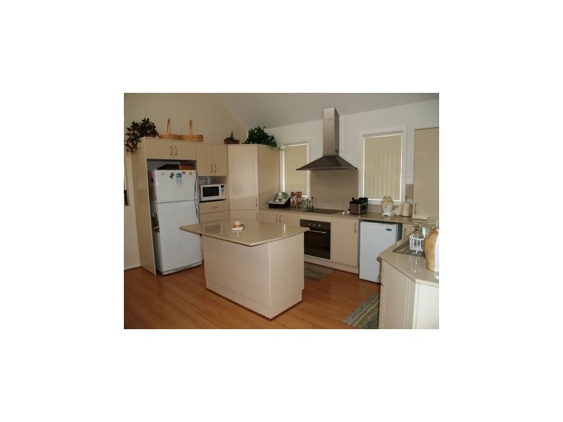 16 Hazelwood Rise, Callala Beach NSW 2540