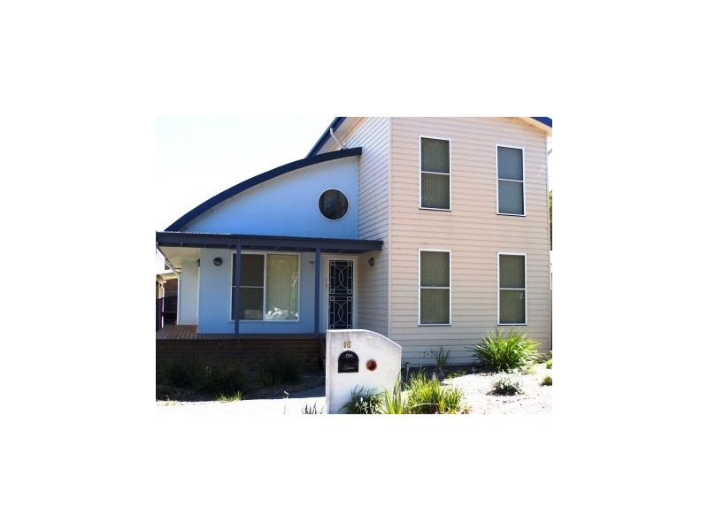 16 Hazelwood Rise, Callala Beach NSW 2540