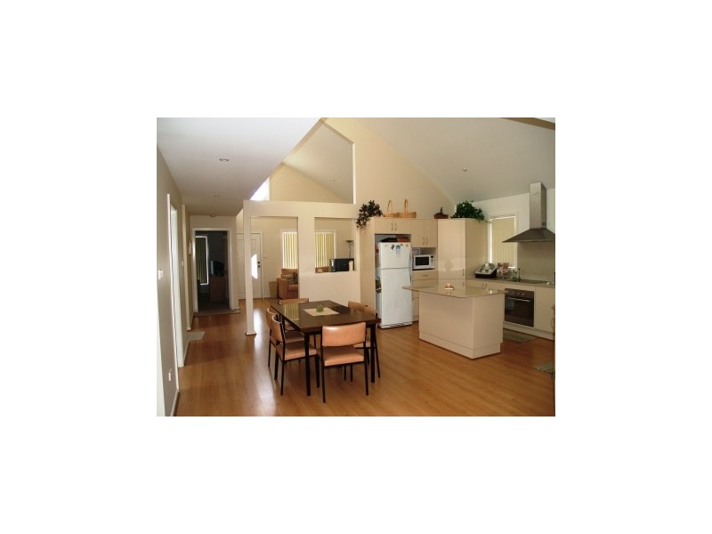 16 Hazelwood Rise, Callala Beach NSW 2540