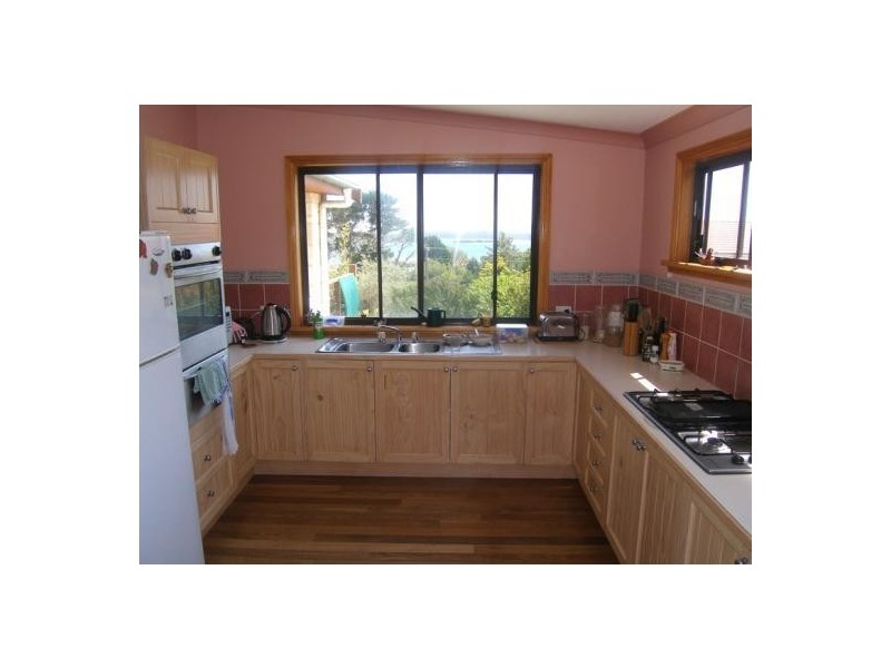 28 Orama Crescent, Orient Point NSW 2540