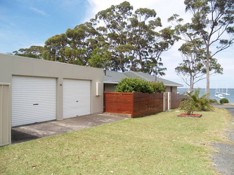 18 Boorawine Terace, Callala Bay NSW 2540