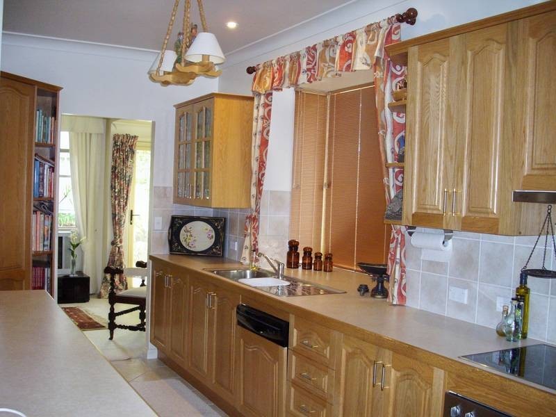 18 Boorawine Terace, Callala Bay NSW 2540
