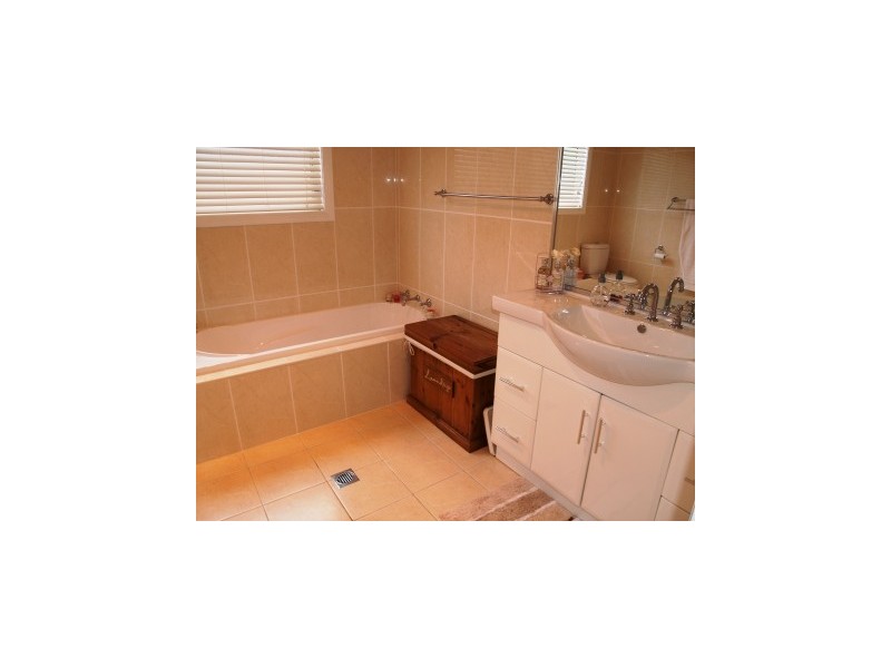 31 LACKERSTEEN STREET, Callala Bay NSW 2540