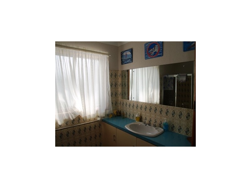 25 Sealark Crescent, Callala Bay NSW 2540