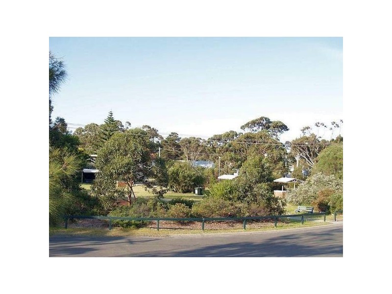 5 Parkes Crescent, Callala Beach NSW 2540