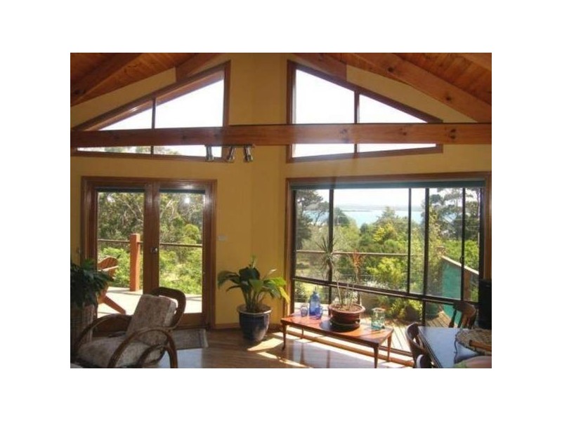 28 Orama Crescent, Orient Point NSW 2540