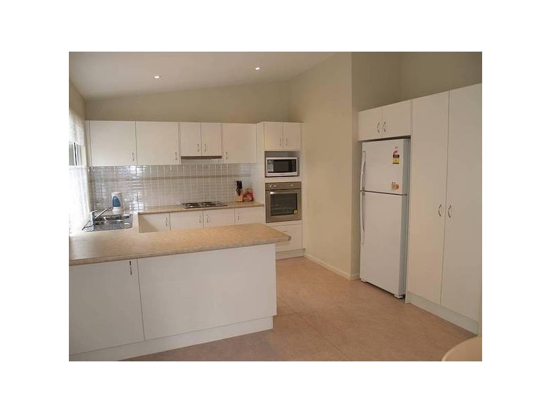 4 Hazelwood Rise, Callala Beach NSW 2540