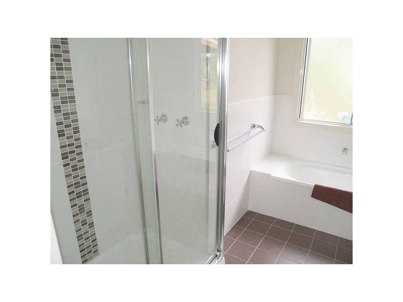 4 Hazelwood Rise, Callala Beach NSW 2540