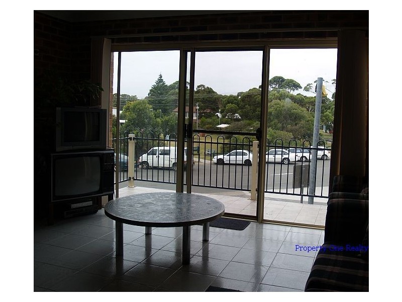 1/3 Parkes Crescent, Callala Beach NSW 2540