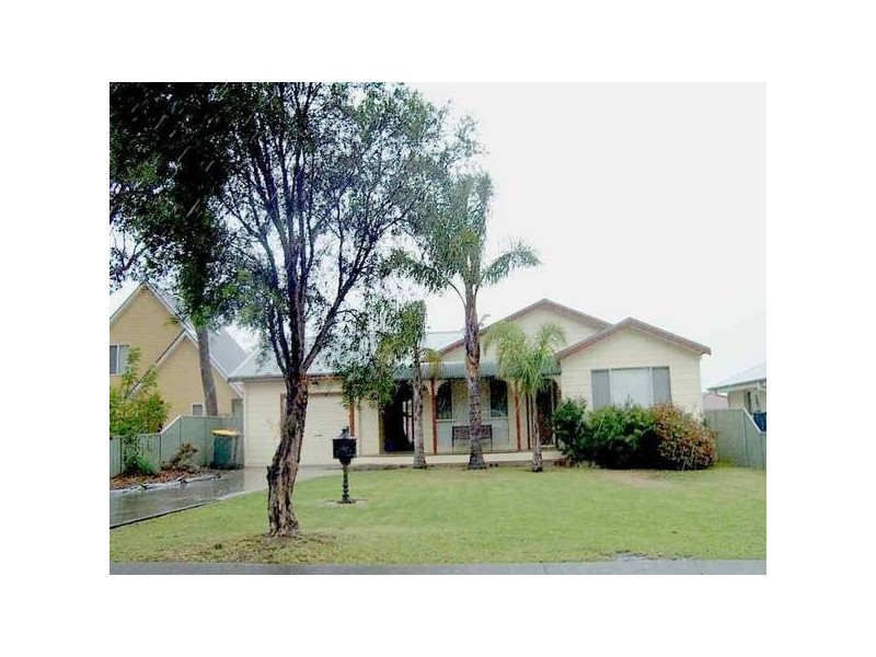 39 Hollingsworth Crescent, Callala Bay NSW 2540