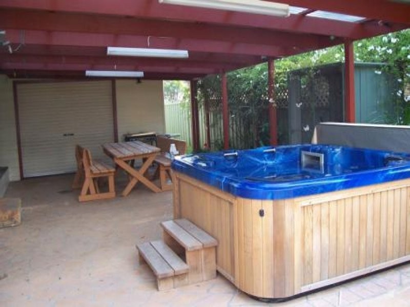 39 Hollingsworth Crescent, Callala Bay NSW 2540
