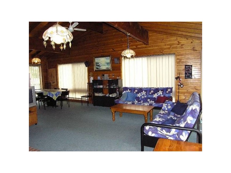 38 Queen Mary St, Callala Beach NSW 2540