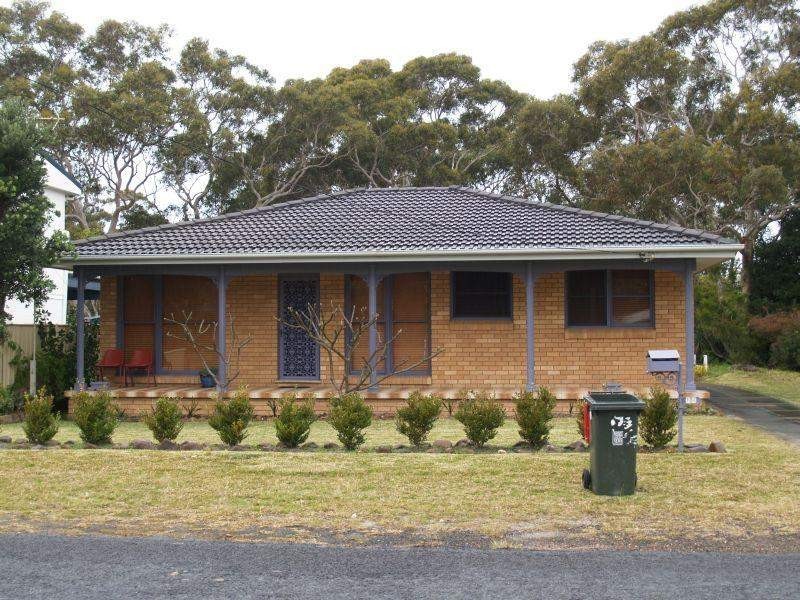 104 Watts Road, Callala Beach NSW 2540