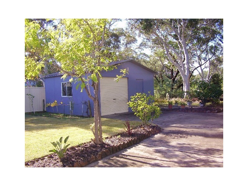 104 Watts Road, Callala Beach NSW 2540