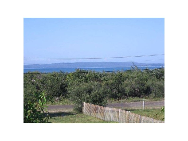 43 Lennox
Rd, Callala Beach NSW 2540