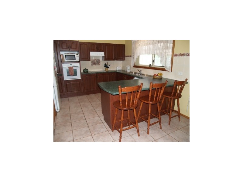 14 Tidy Cl, Callala Bay NSW 2540