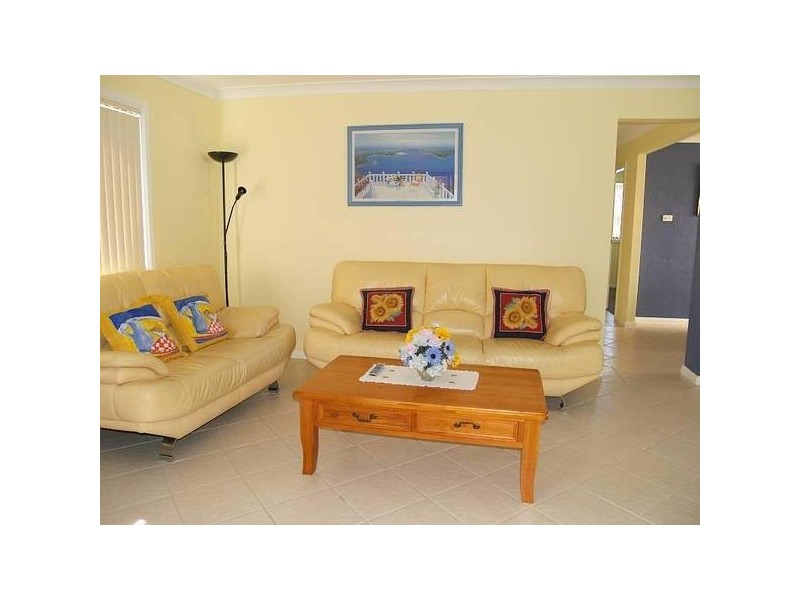 45 Lennox Rd, Callala Beach NSW 2540