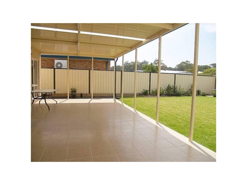 24 Hollingsworth Cres, Callala Bay NSW 2540
