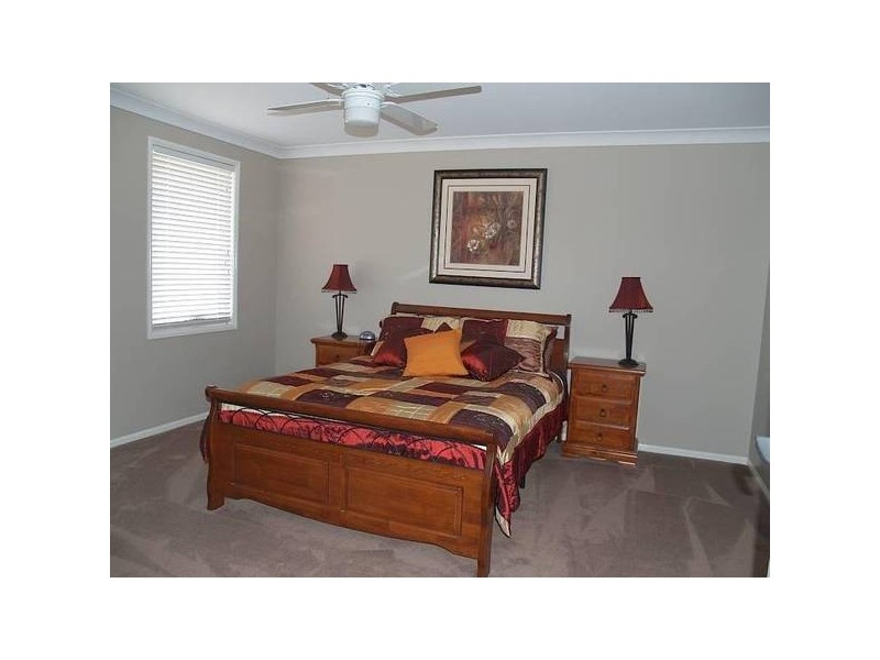 24 Hollingsworth Cres, Callala Bay NSW 2540